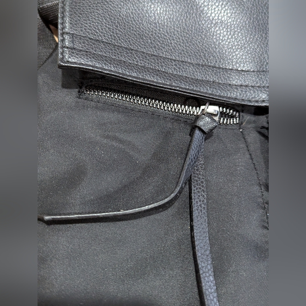 Botkier New York Black Backpack NWOT - Picture 3 of 9